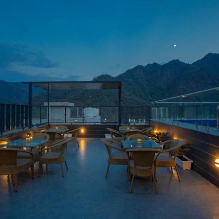 Perfectstayz Heritage Near Neem Beach Rishikesh Exterior photo