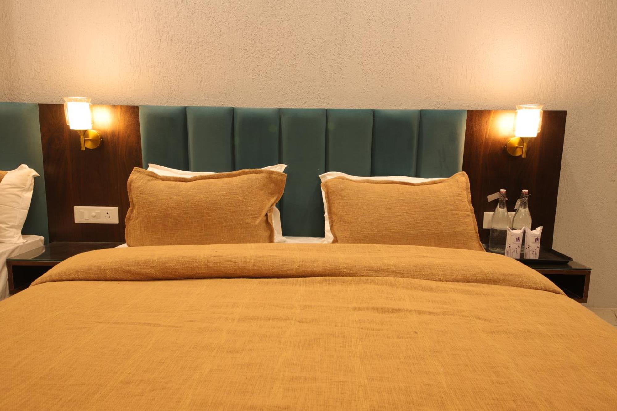 Perfectstayz Heritage Near Neem Beach Rishikesh Exterior photo